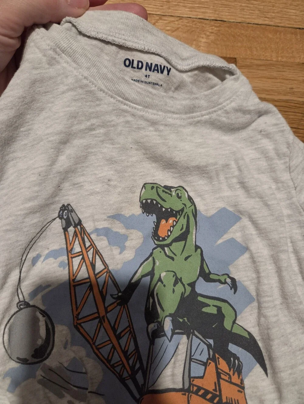Old Navy Long-Sleeve Dinosaur Graphic Tees / Size 4t